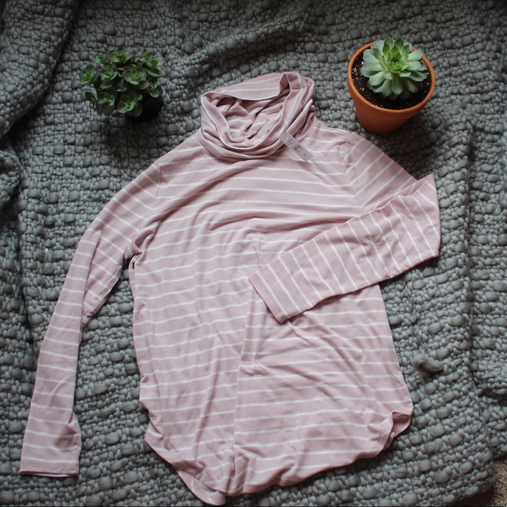 NWT loft long sleeve turtleneck